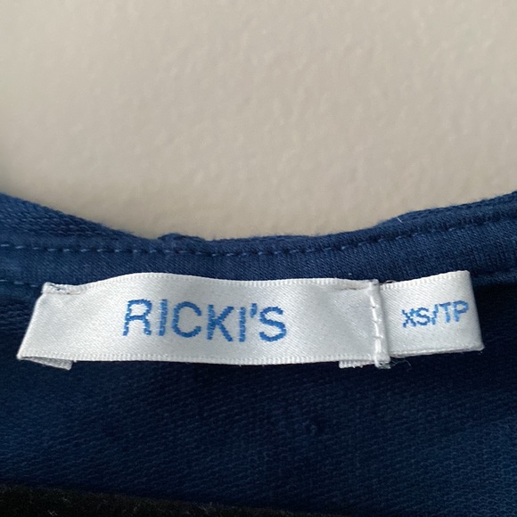 Ricki’s Long Sleeve Bubble Hem Hoodie - Picture 8 of 9